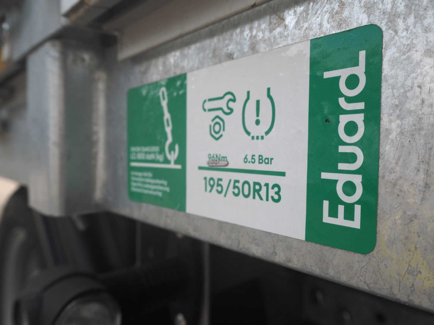 B-keuze Eduard plateauwagen 606x200 3500kg oprijplaten LED verlichting weerstandunit €5235 excl. 21%BTW voorraadnummer 76 (11)