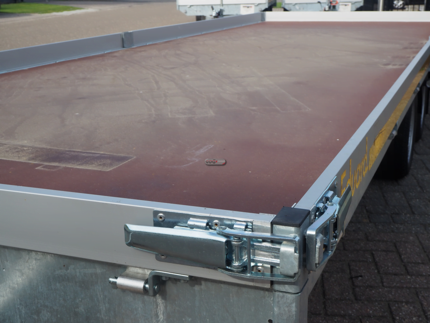 Eduard plateauwagen multitransporter 606x200 3500kg 63cm 10cm borden LED-verlichting incl. weerstandsunit €5235,- voorraadnummer 76 (10)