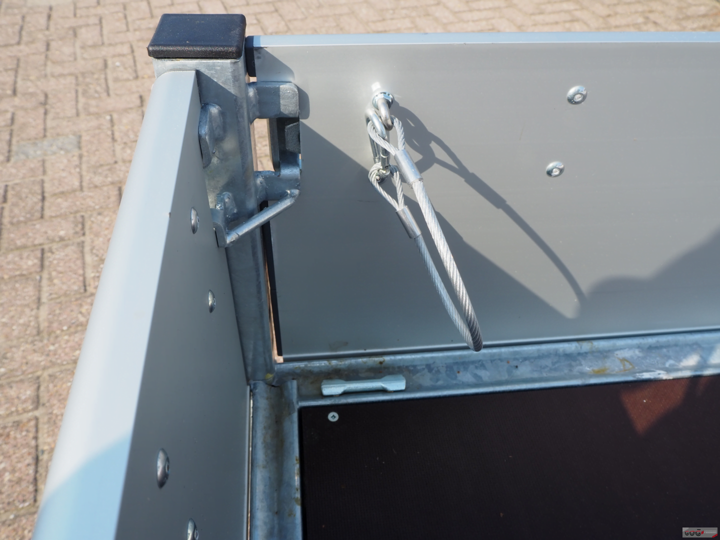Henra plateauwagen 401x185 2700kg met sledes €2975,- voorraadnummer 12 (21)