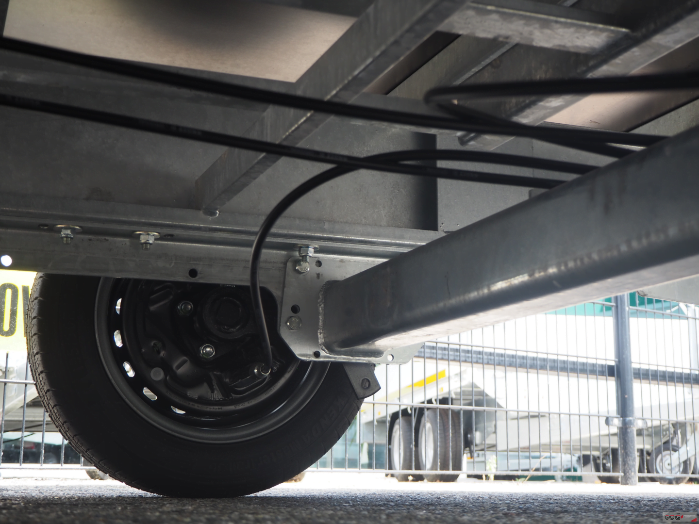 Henra plateauwagen 401x202 3500kg lvh65 (3)
