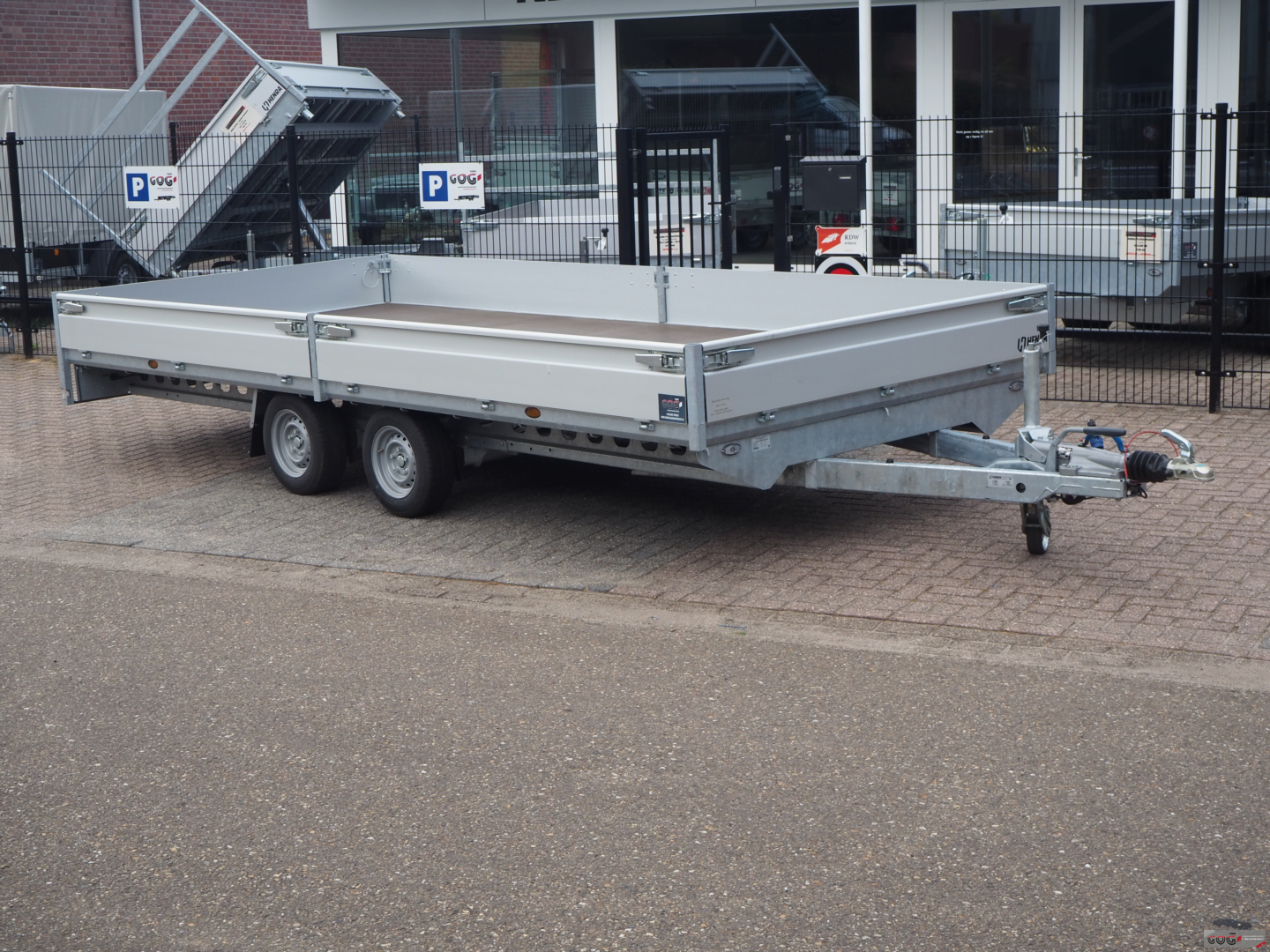 Henra plateauwagen 503x222 3500kg oprijplaatsledes Bkeuze €4310 voorraadnummer 25 (19)