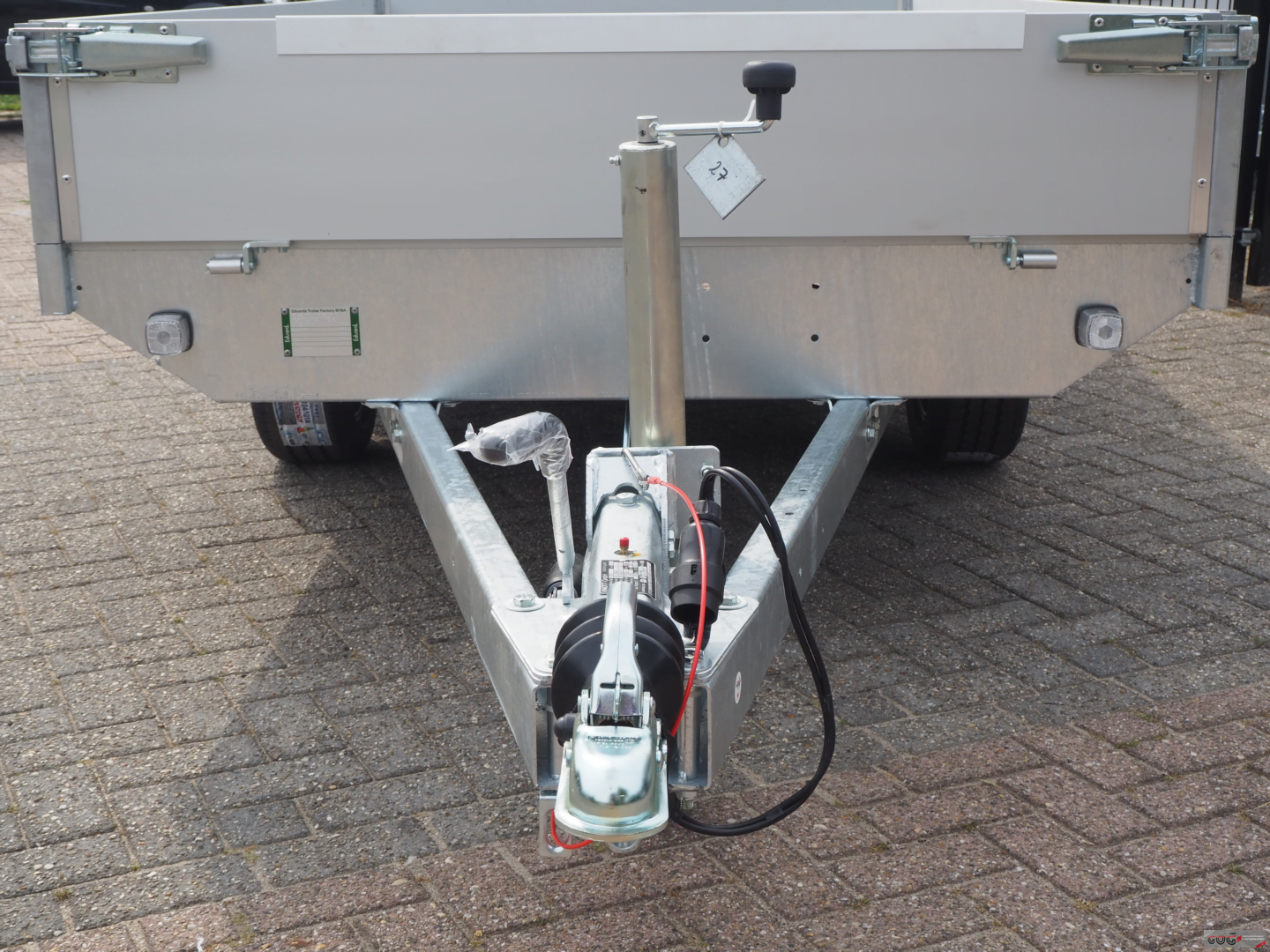 Eduard plateauwagen 310x160 lvh 63 2000kg (8)