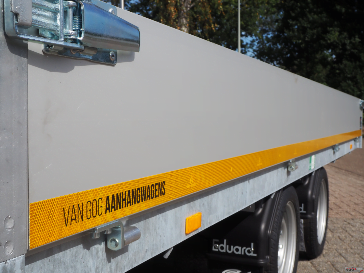 Eduard plateauwagen 406x180 2700kg lvh 63cm oprijplaten €2765 voorraadnummer 34 (10)