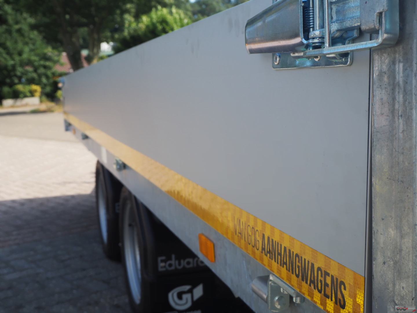 Eduard plateauwagen 406x180 2700kg lvh 63cm oprijplaten €2765 voorraadnummer 34 (15)