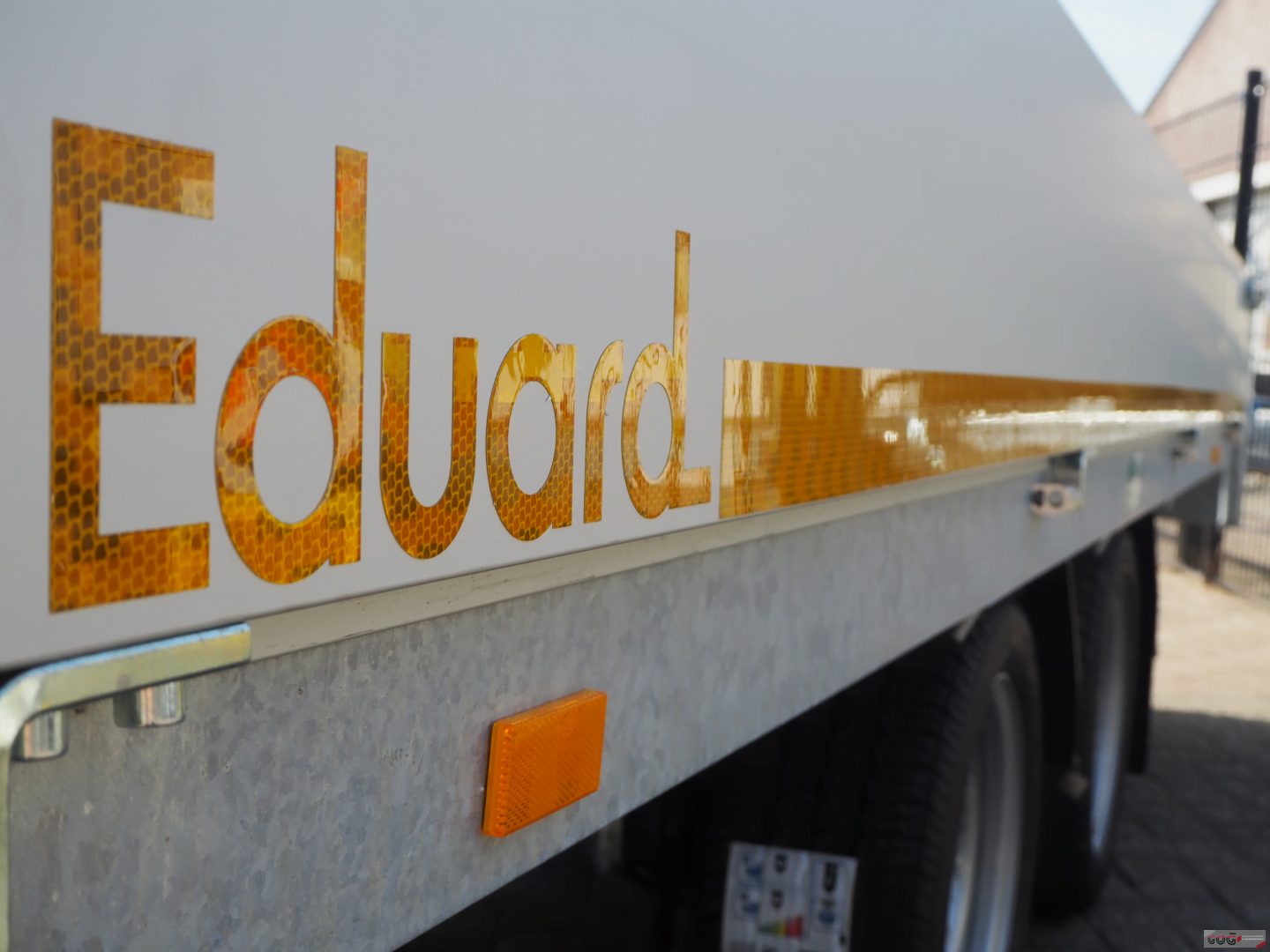 Eduard plateauwagen 406x180 2700kg lvh 63cm oprijplaten €2765 voorraadnummer 34 (17)