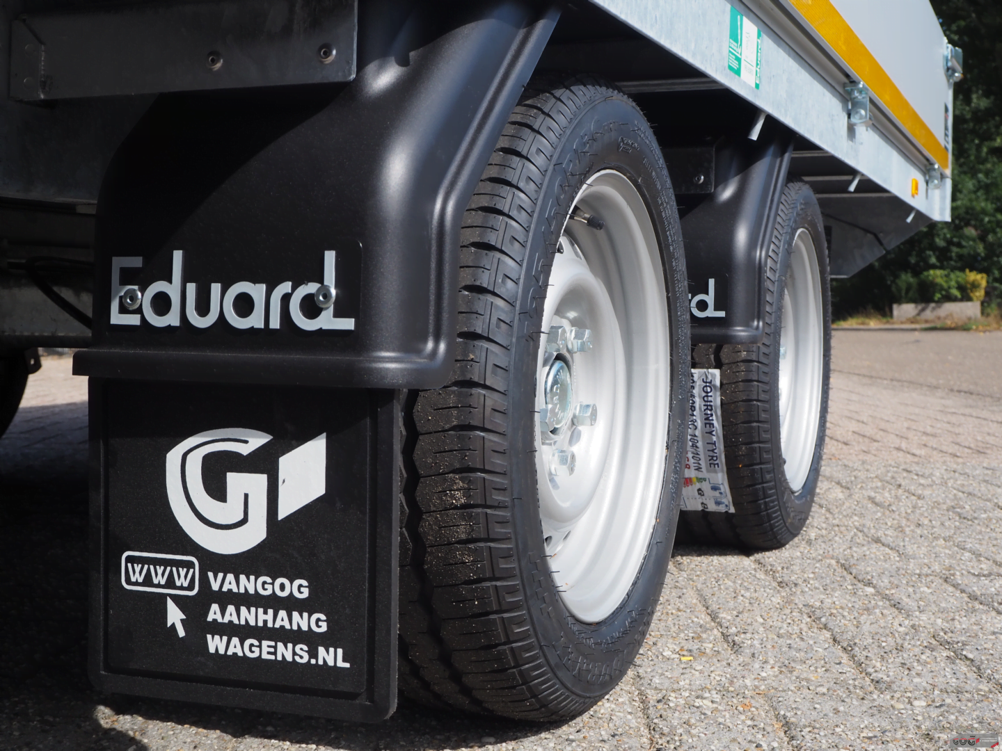 Eduard plateauwagen 406x180 2700kg lvh 63cm oprijplaten €2765 voorraadnummer 34 (9)