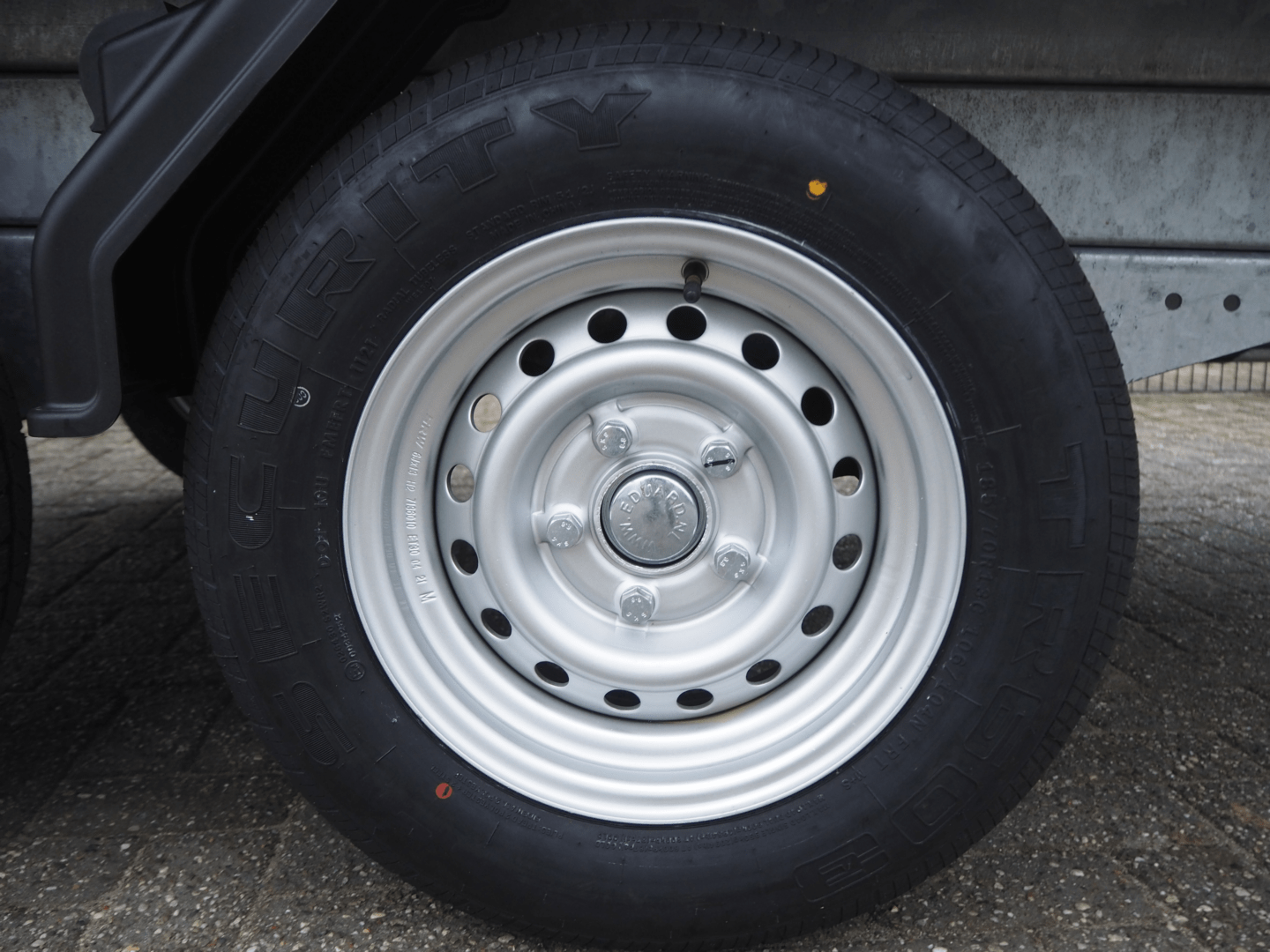 b-keuze Eduard 310x160 2700kg 72cm €2200,- (5)