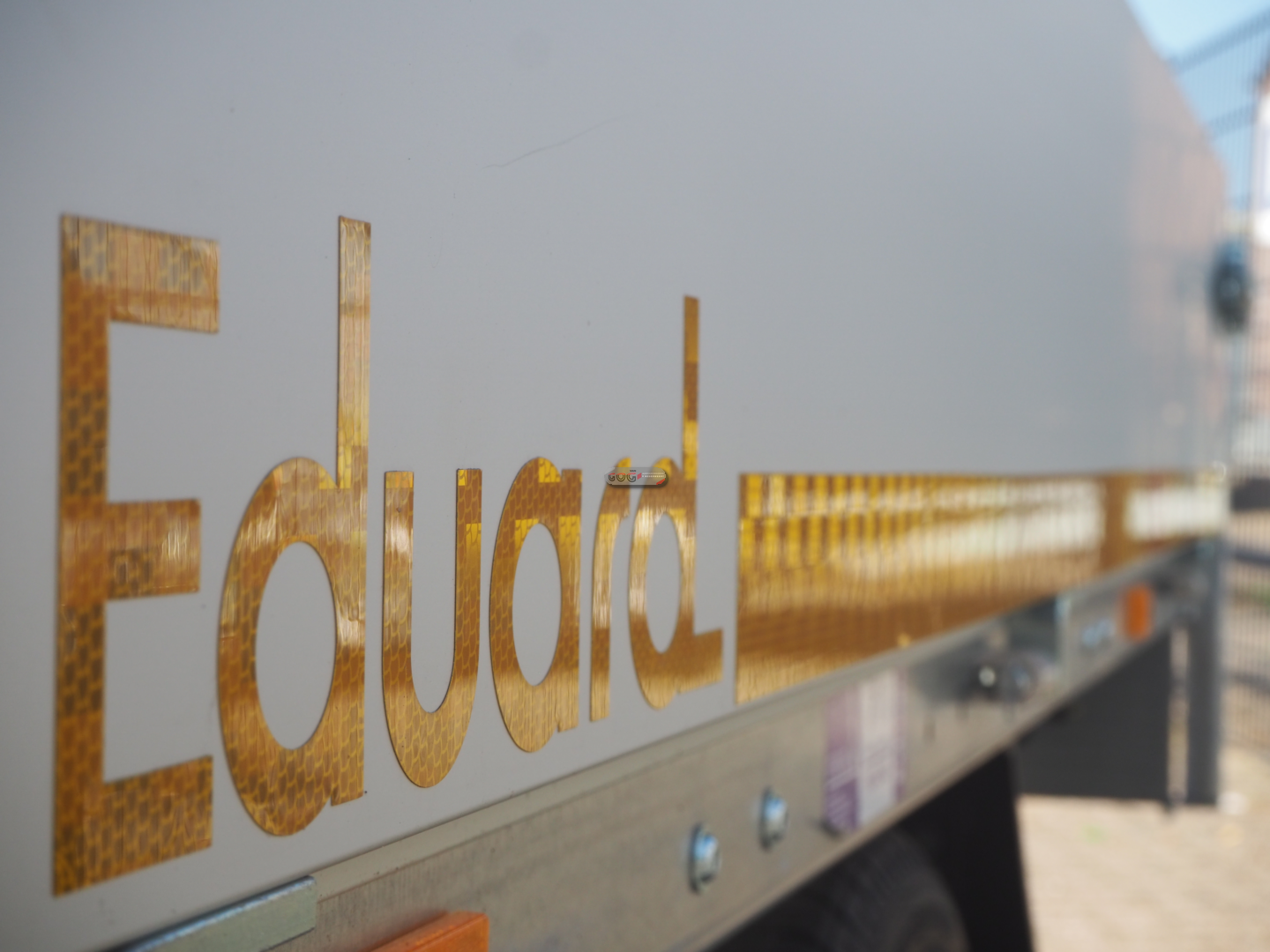 Eduard plateauwagen 230x145 750kg lvh 63cm enkelasser incl. neuswiel €1190,- excl. 21%BTW voorraadnummer 51 (13)