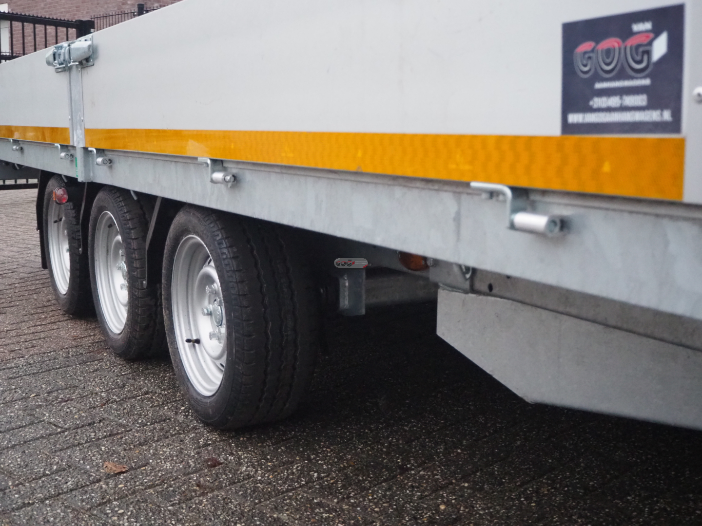Eduard plateauwagen 456x220 3500kg tridem lvh 63cm €5000 voorraadnummer 72 (11)