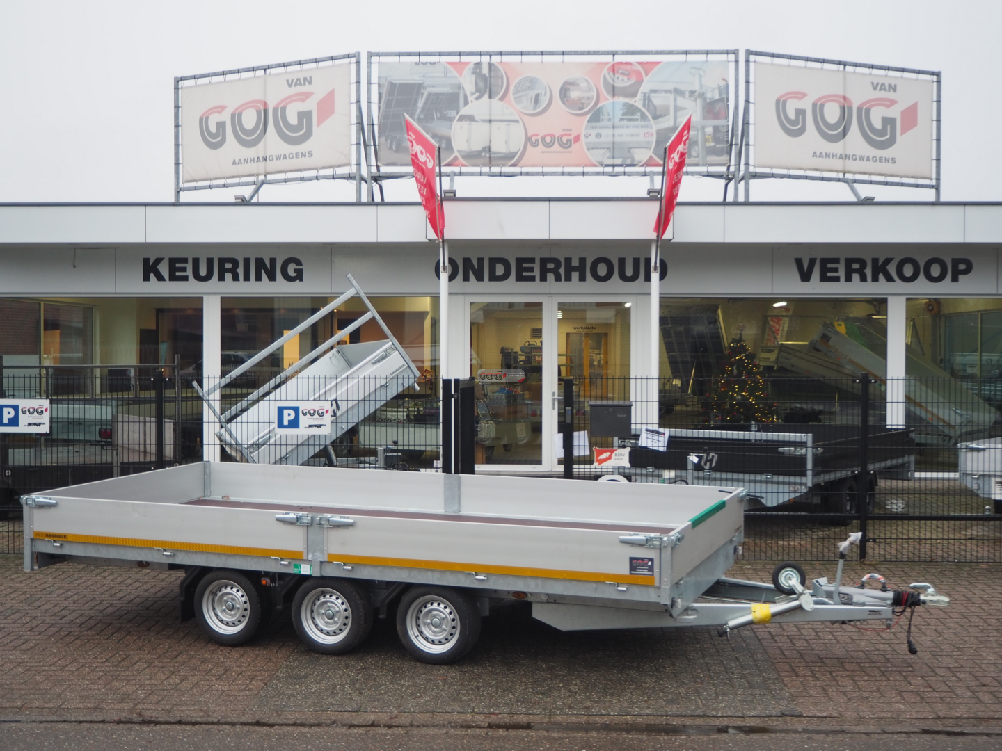 Eduard plateauwagen 456x220 3500kg tridem lvh 63cm €5000 voorraadnummer 72 (13)