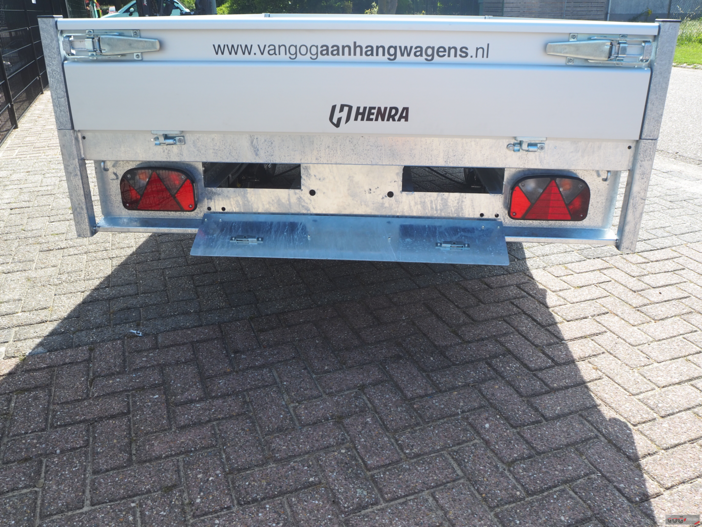 Henra achterwaartse kipper 301x165 2700kg elektrisch nieuw model €3985 voorraadnummer 1 (7)