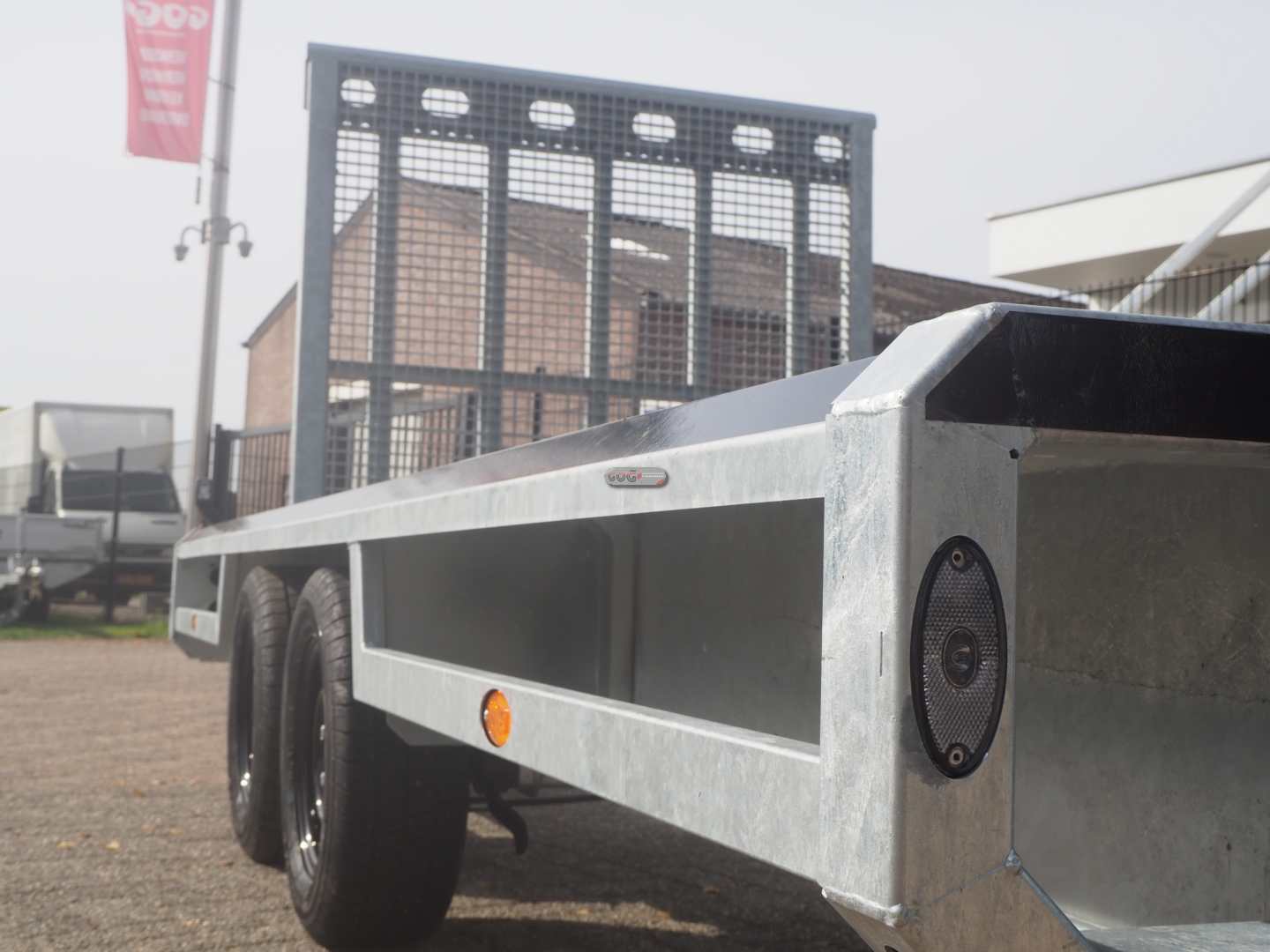 Henra machinetransporter 400x175 3500kg expert uitvoering roosterprofiel laadvloer klep 165 ipv 115cm € 6390 excl. 21%BTW (7)
